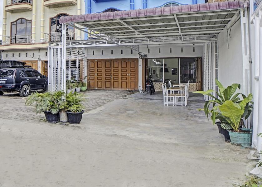  Pematangsiantar Facade