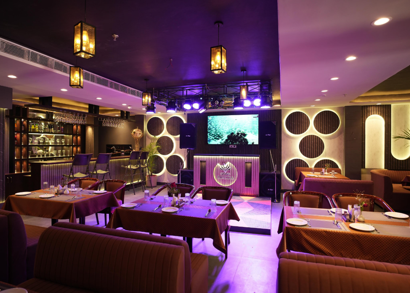 Uttar Pradesh Lucknow Food & Dining