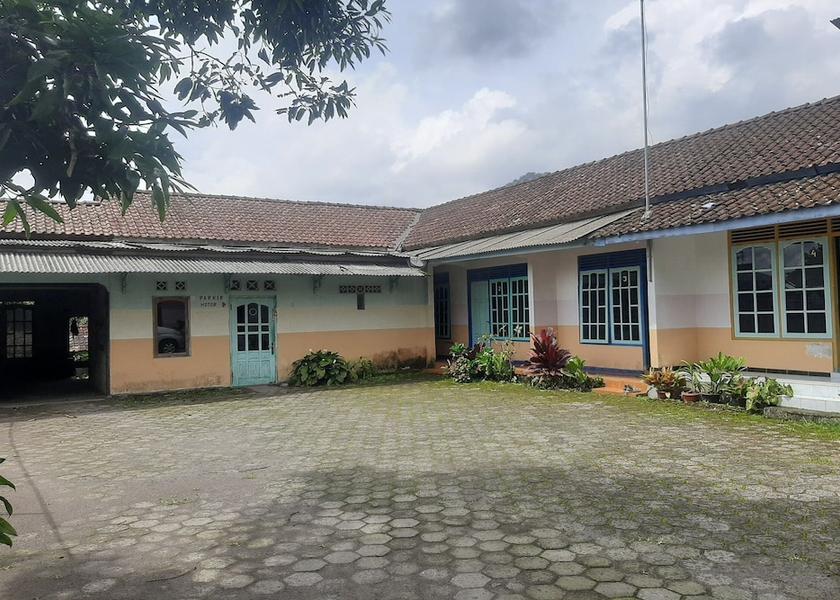  Cangkringan Exterior Detail