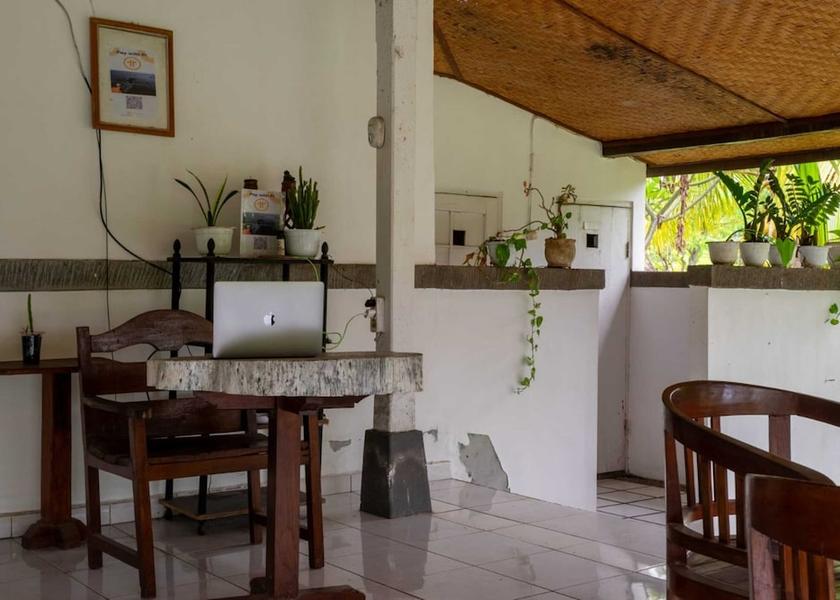 Bali Buleleng Reception