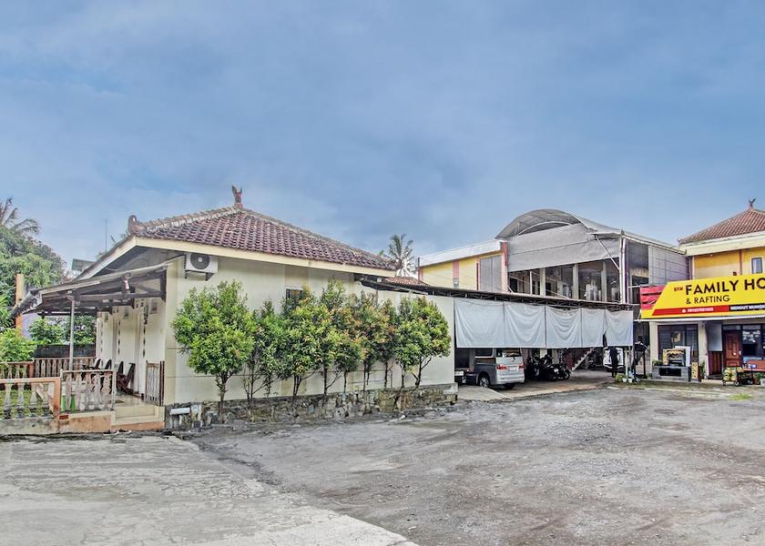 Central Java Mungkid Exterior Detail