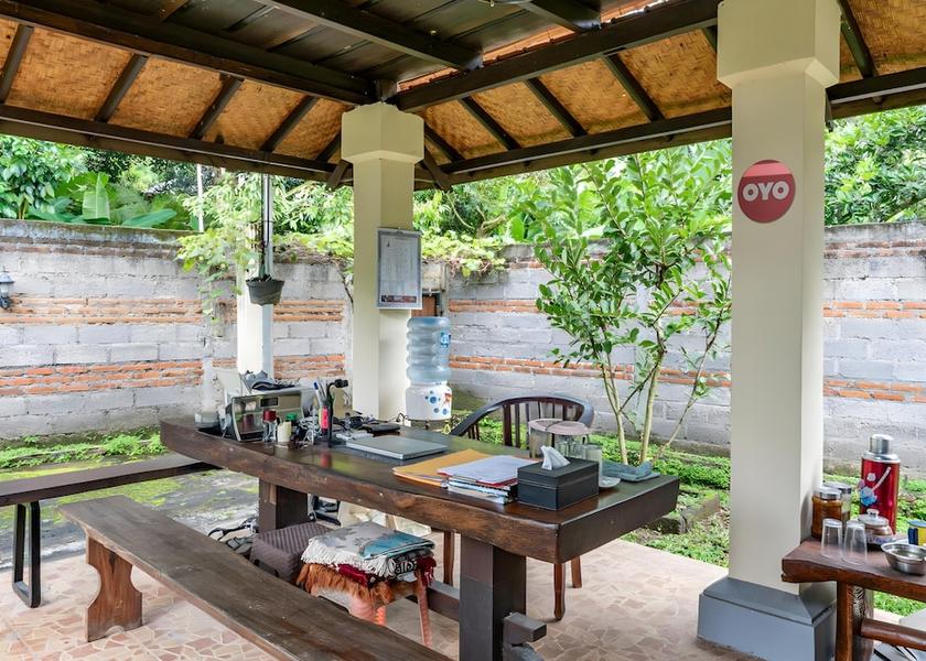 Bali Banjar Reception
