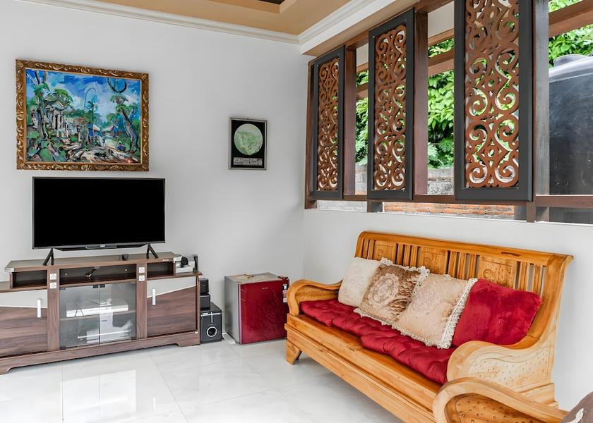 Bali Banjar Lobby