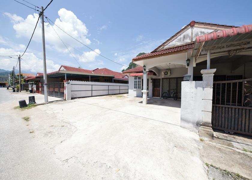 Kelantan Gua Musang Facade