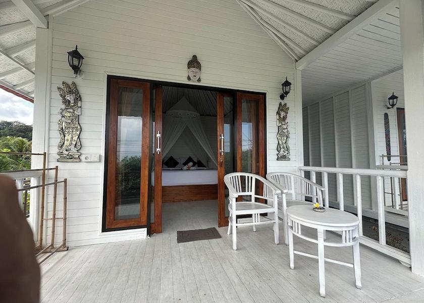 Bali Ceningan Island Interior