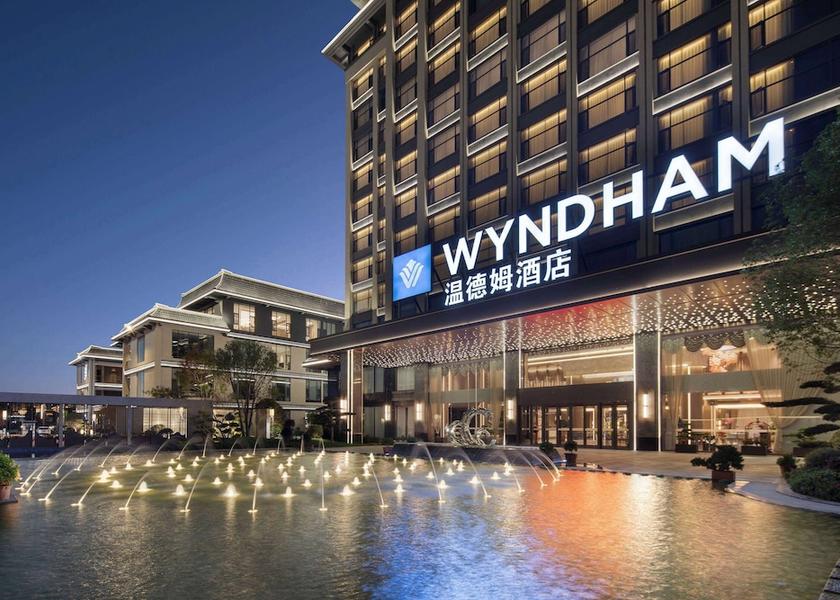 Yunnan Qujing Exterior Detail