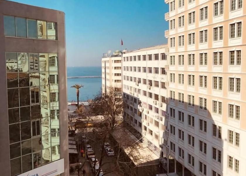 Izmir Izmir Primary image