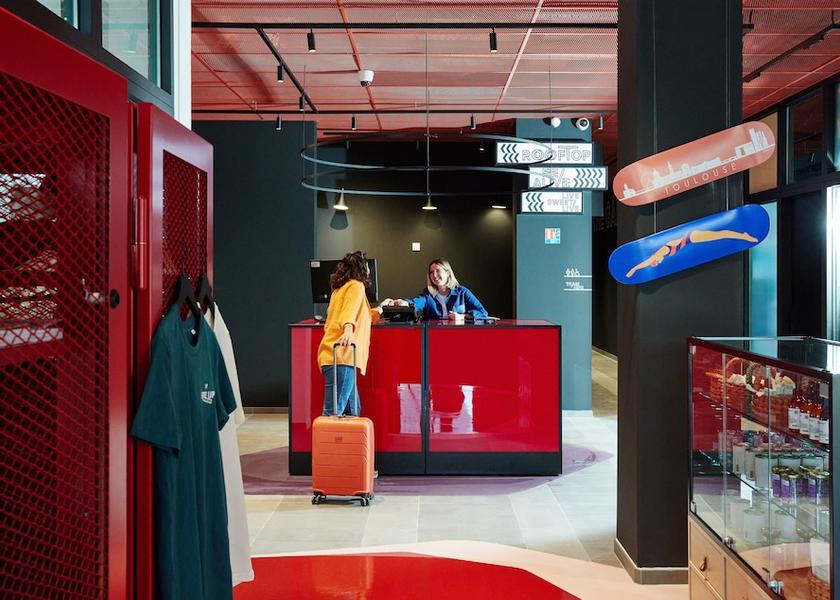 Occitanie Labege Reception