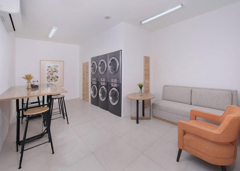  Quezon City Laundry room