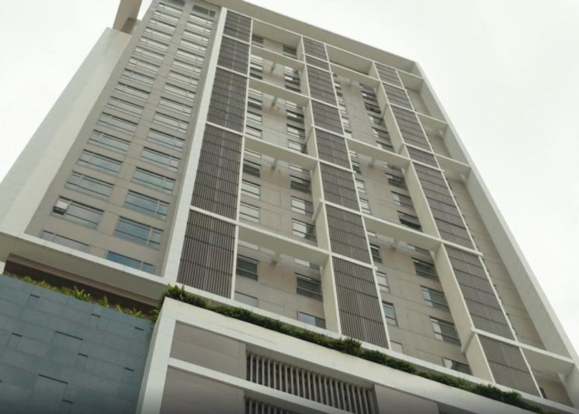  Quezon City Front of property