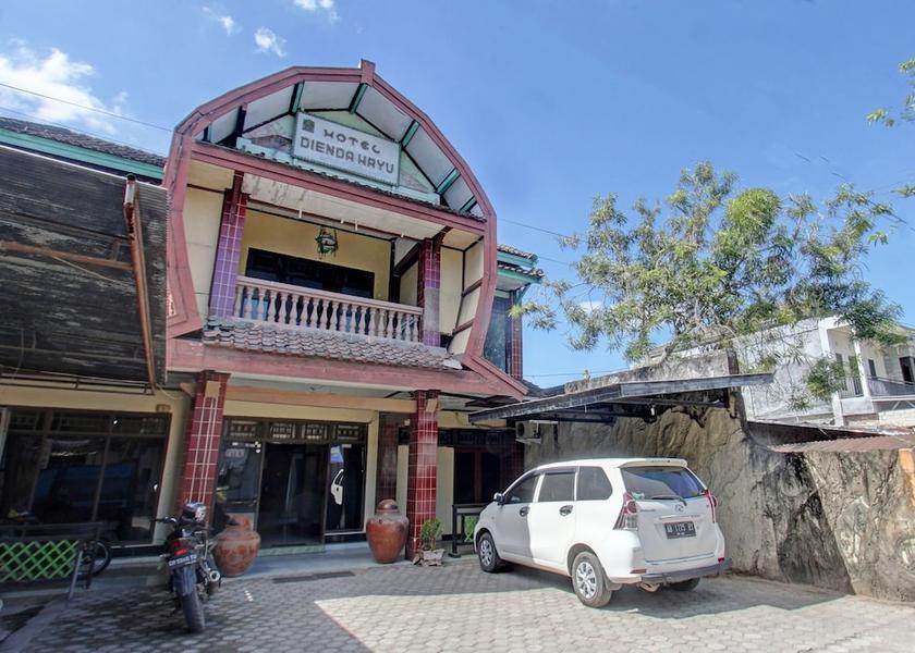  Praya Facade