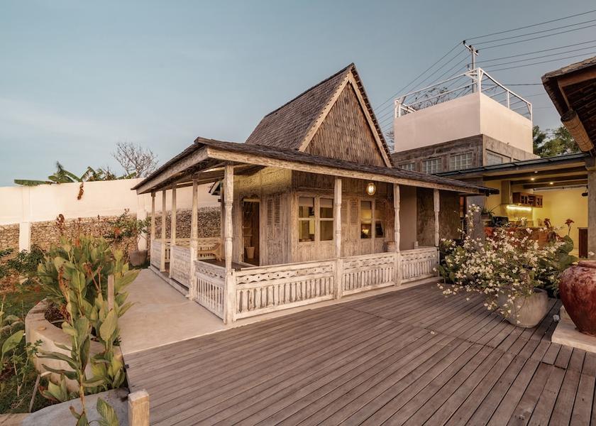  Penida Island Exterior Detail