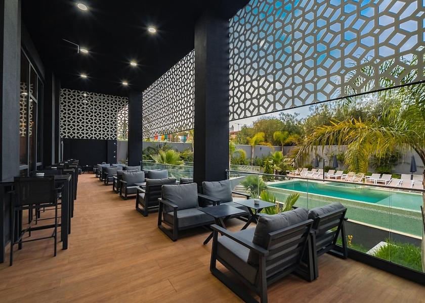  Algiers Terrace/patio