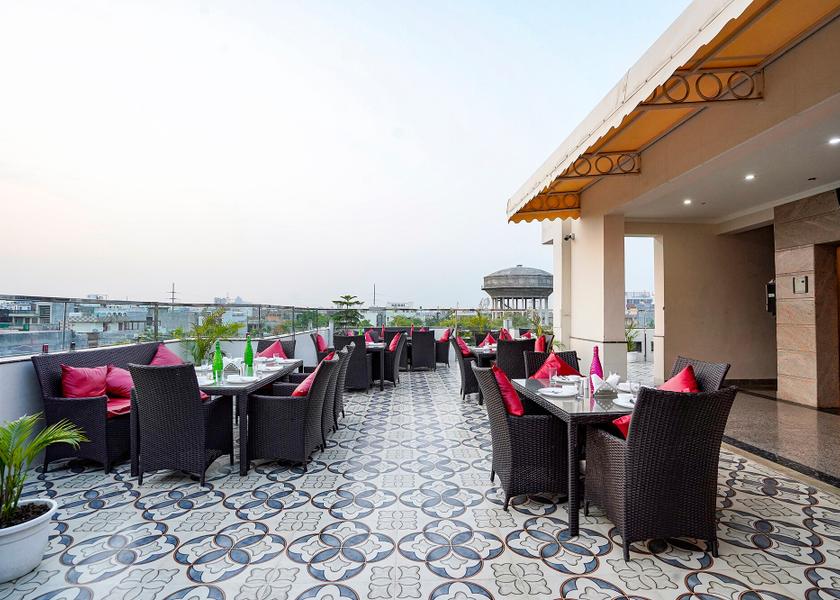 Uttar Pradesh Noida Food & Dining