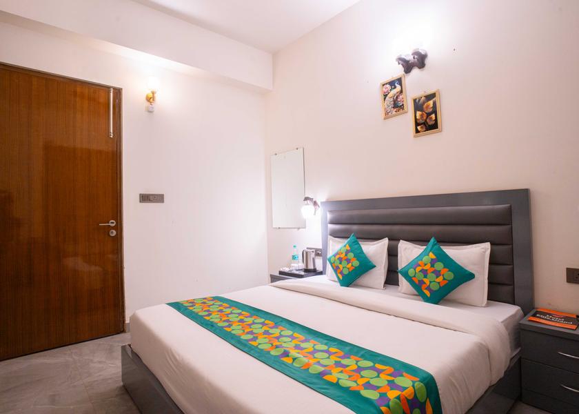 Uttar Pradesh Noida Standard room