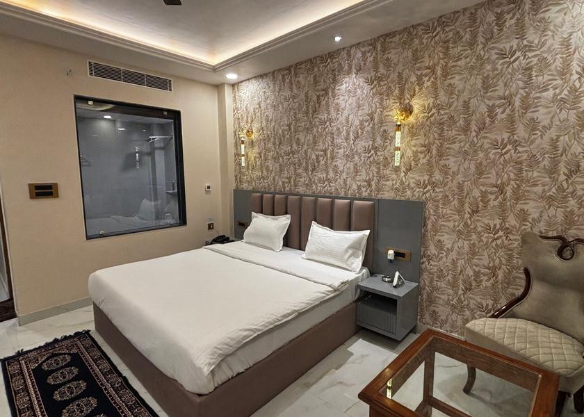 Uttar Pradesh Prayagraj Executive rooms