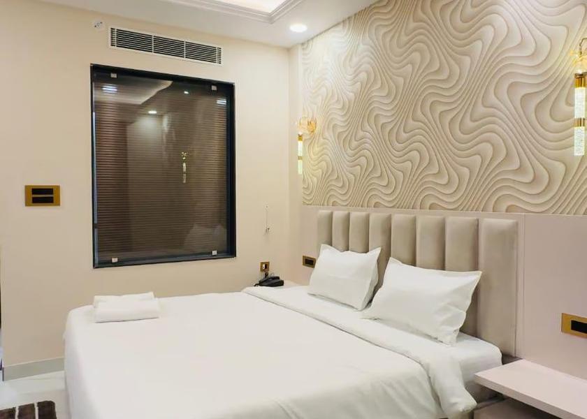 Uttar Pradesh Prayagraj Executive rooms