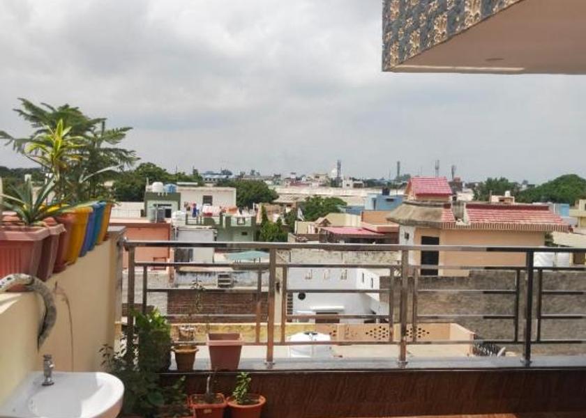 Uttar Pradesh Mathura Single Room