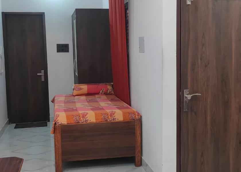 Uttar Pradesh Mathura Family Room 