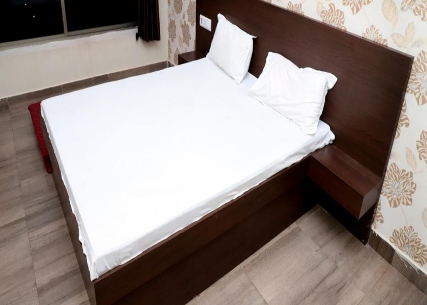 Madhya Pradesh Jabalpur Deluxe Room AC