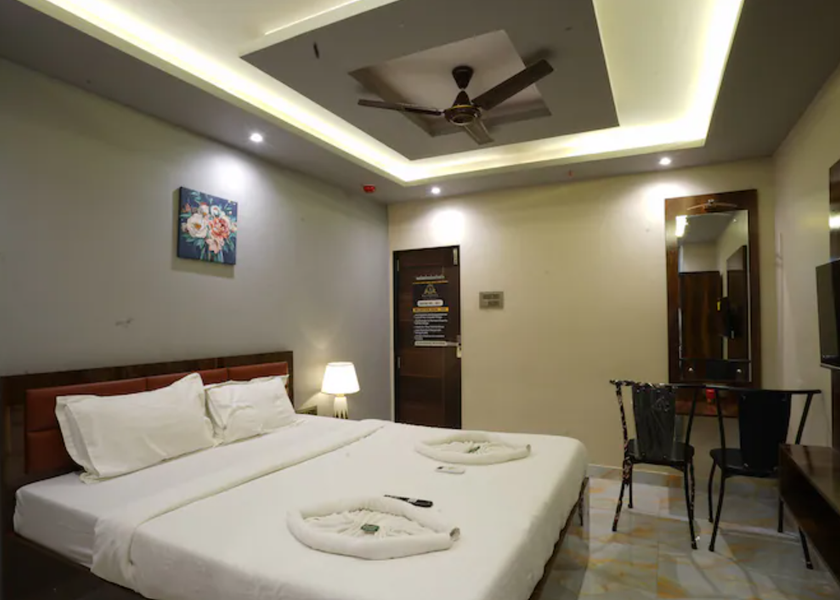 Maharashtra Thane Standard Room