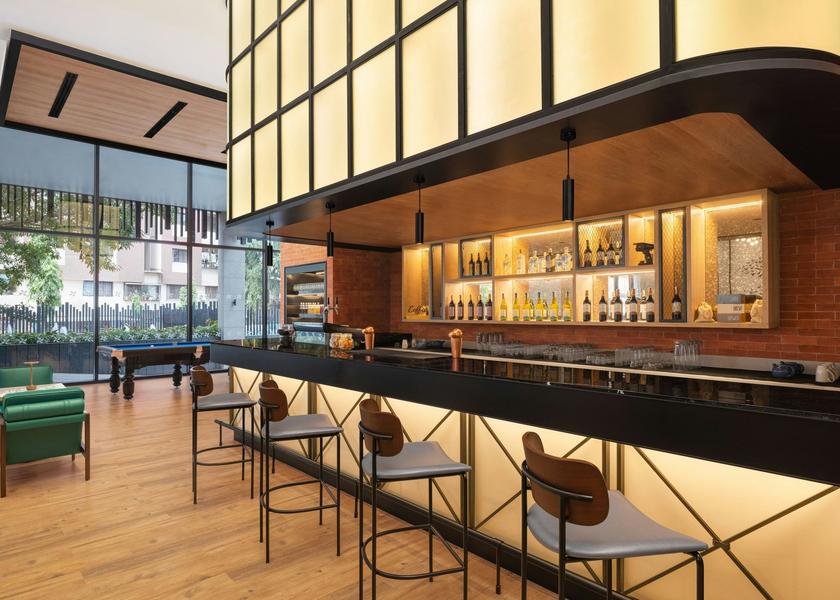 Maharashtra Nashik InterMezzo, Lobby level Bar and Café