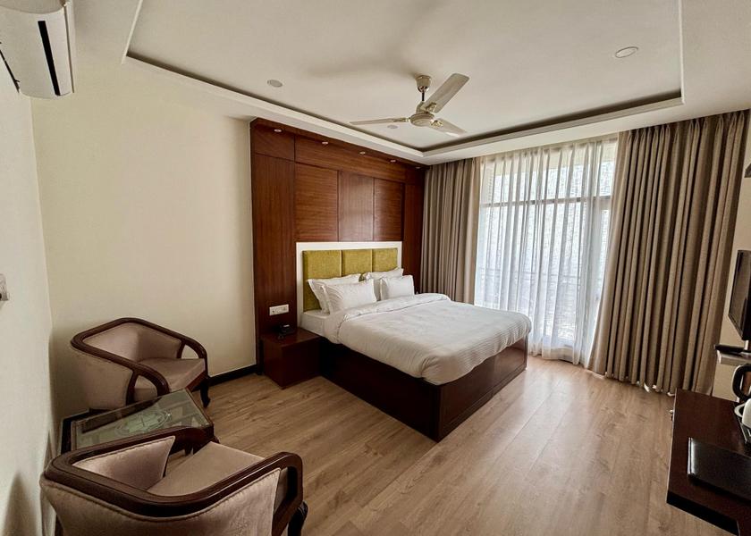 Himachal Pradesh Dharamshala Deluxe Room