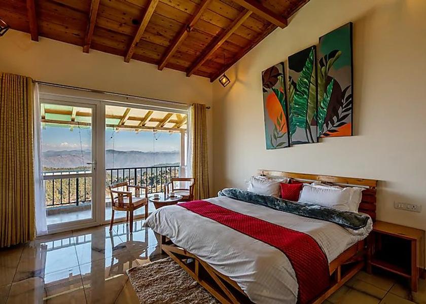 Uttarakhand Mukteshwar Himalayan Deluxe Mountain View Rooms with Balcony