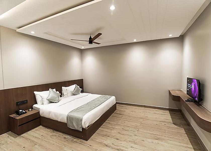 Uttarakhand Lansdowne Superior Room