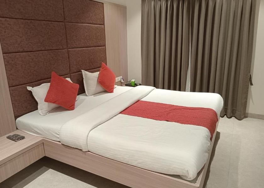 Maharashtra Ahmednagar Classic AC Room