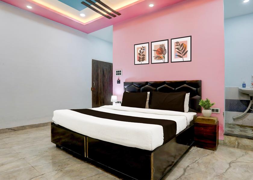 Madhya Pradesh Indore Room