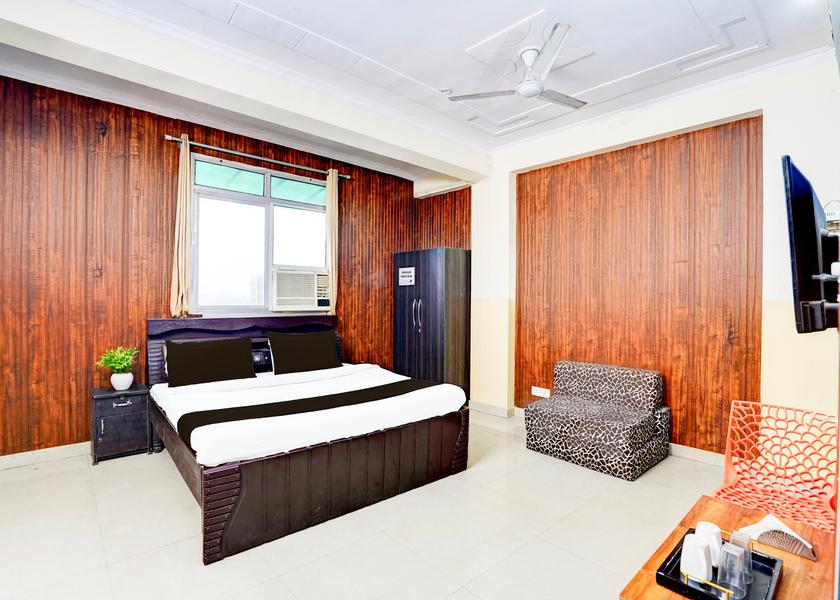 Uttar Pradesh Noida Room