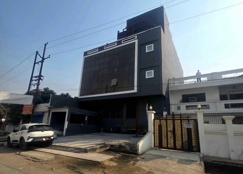 Uttar Pradesh Gorakhpur Facade