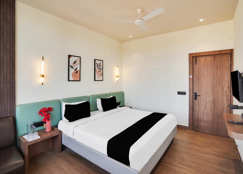 Madhya Pradesh Pachmarhi Room