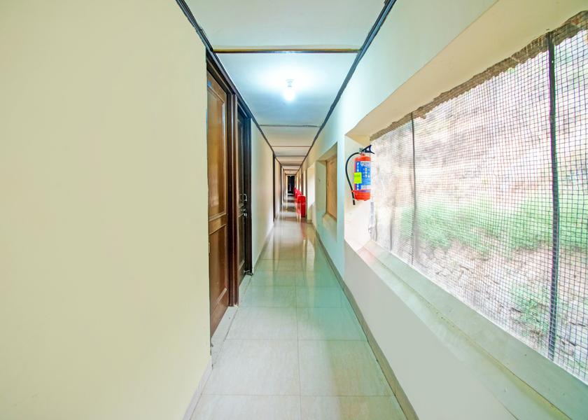 Jammu & Kashmir Patnitop Lobby