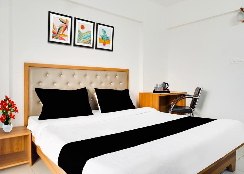 Maharashtra Pune Room