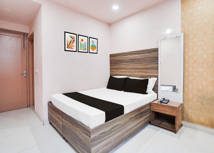 Uttar Pradesh Meerut Room