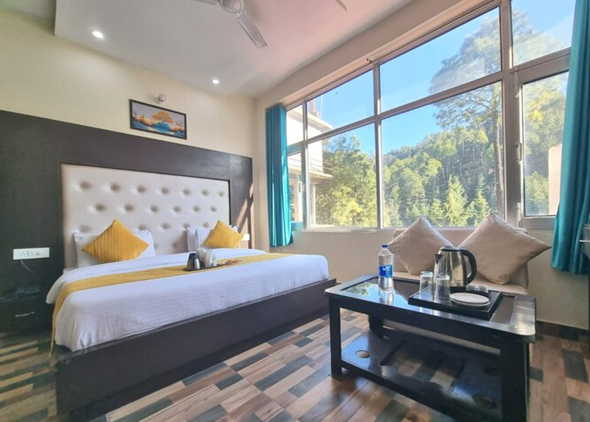 Himachal Pradesh Dalhousie Super Deluxe Room
