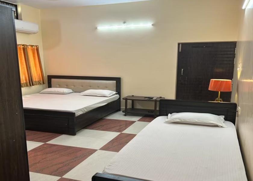 Uttar Pradesh Lucknow Standard Triple Room