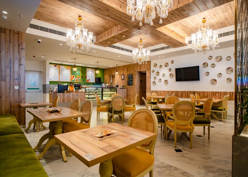 Uttar Pradesh Lucknow Food & Dining