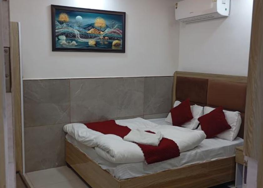 Uttar Pradesh Ayodhya Deluxe room