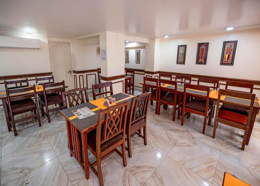 Uttar Pradesh Prayagraj Food & Dining