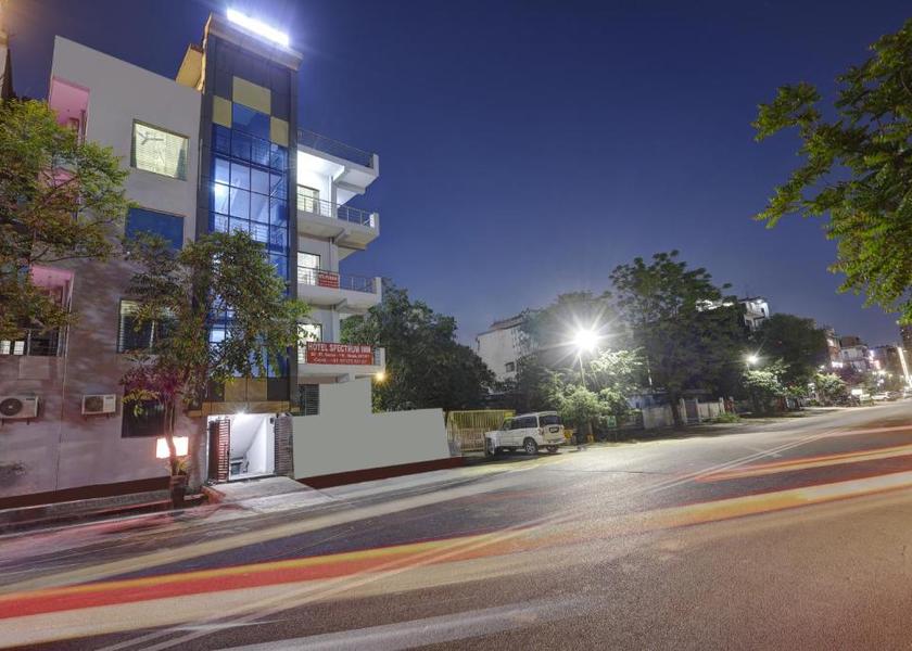 Uttar Pradesh Noida Facade