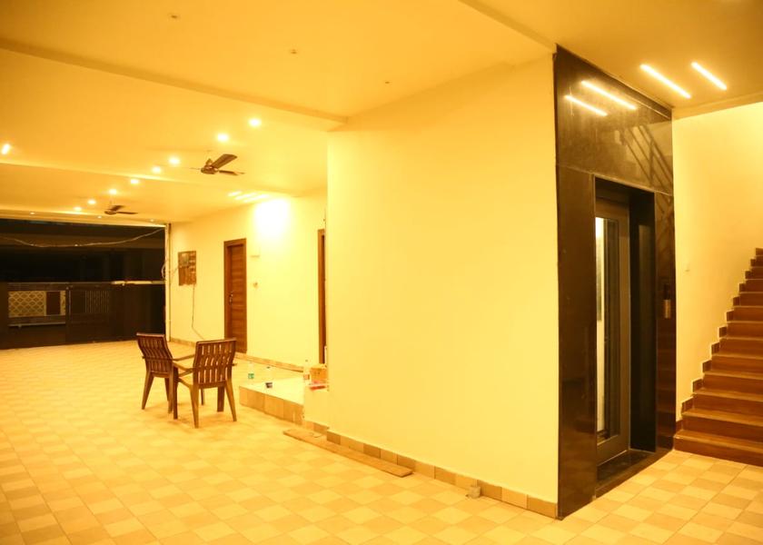 Andhra Pradesh Annavaram Public Areas