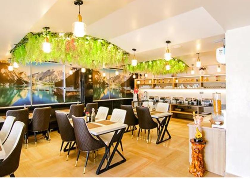 Uttar Pradesh Noida Food & Dining