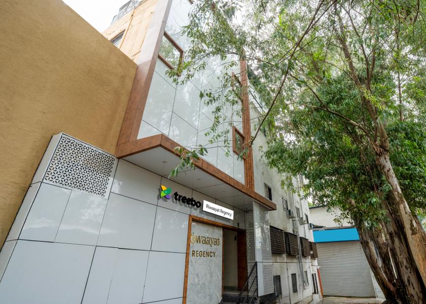Maharashtra Pune Hotel Exterior