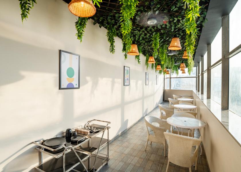 Maharashtra Pune Food & Dining