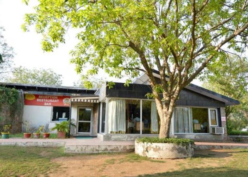 Haryana Gurugram Hotel Exterior