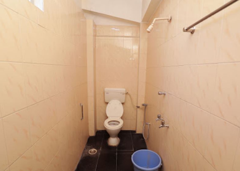 Tamil Nadu Salem Emeralad AC Room