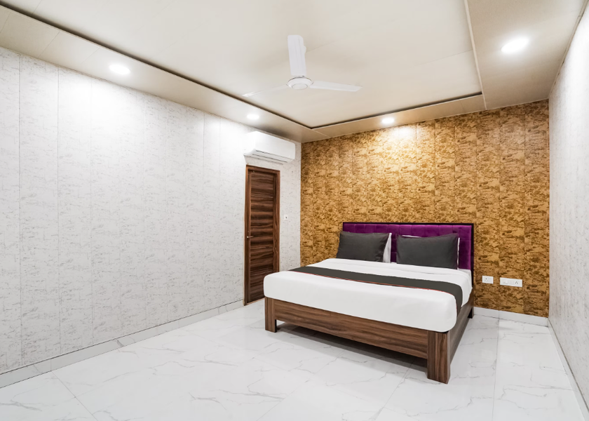 Haryana Faridabad Deluxe Room